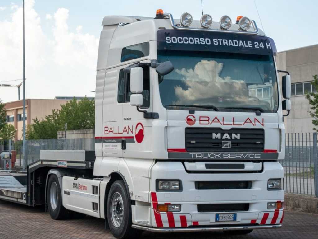 Camion Ballan Truck Service pronto per soccorso stradale
